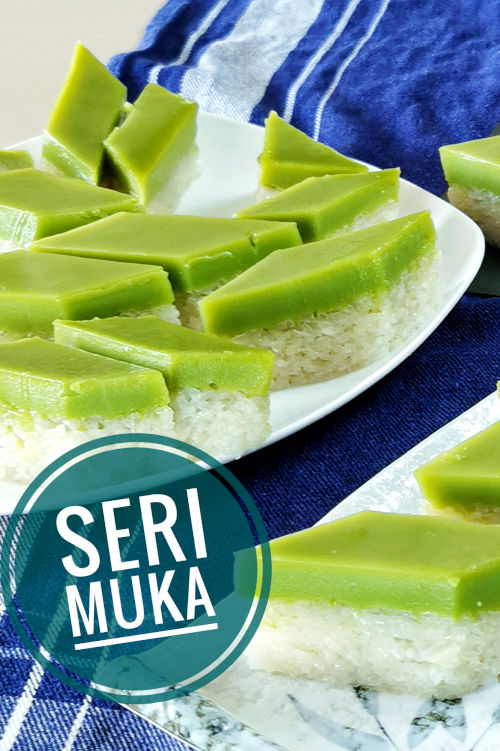 Seri Muka (Kueh salat) is a dainty dessert with pandan flavor custard sitting on glutinous rice.