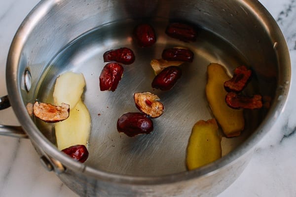 Making Ginger Tea with Red Dates