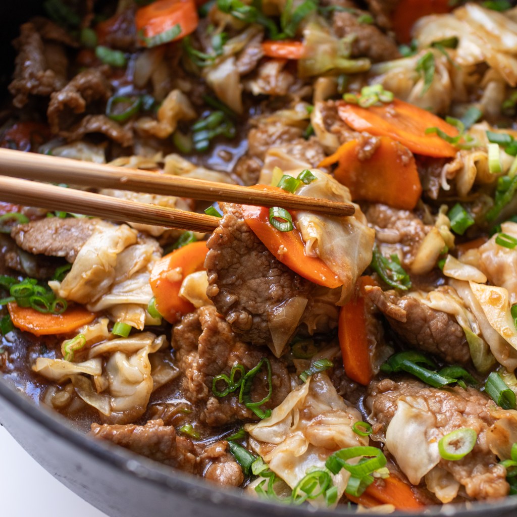 Beef Cabbage & Carrot Stir Fry