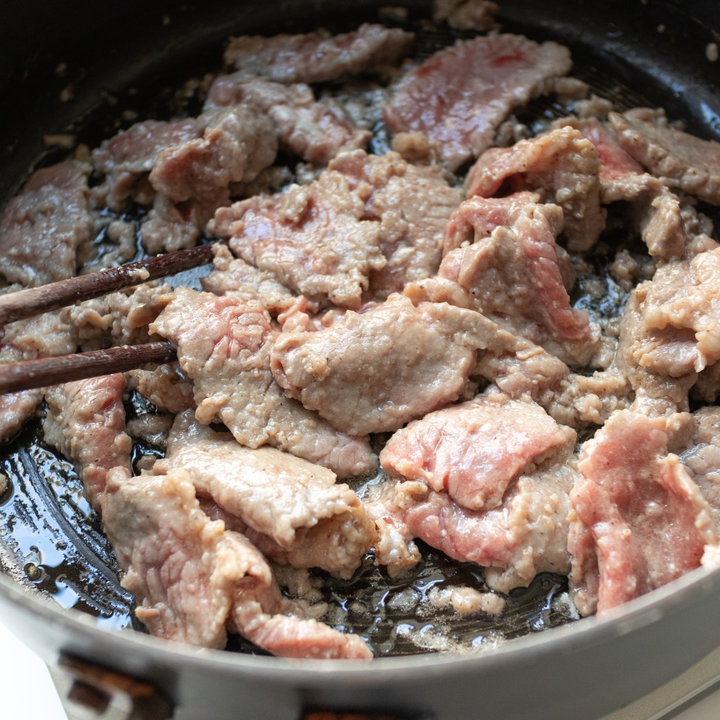 How to Make it: Beef Cabbage & Carrot Stir Fry (Thịt Bò Xào Bắp Cải Cà Rốt)