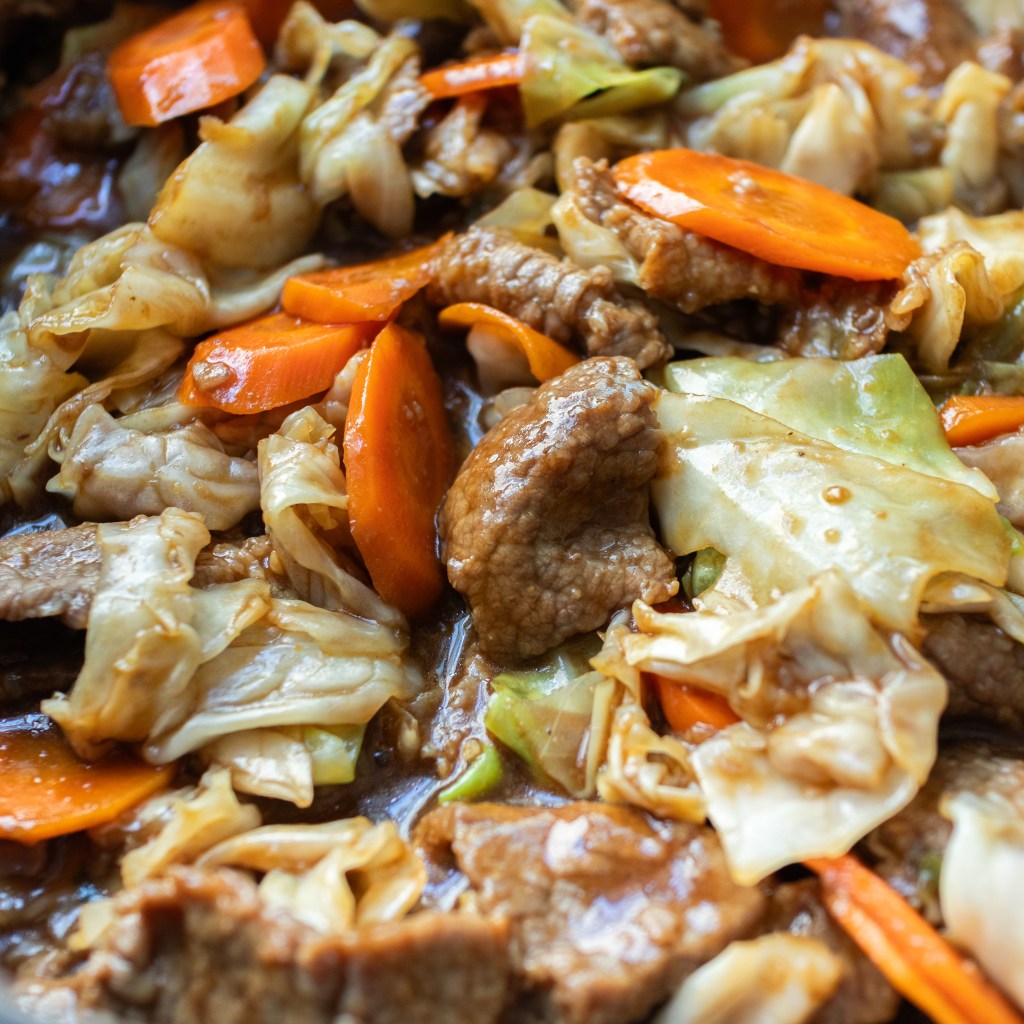 Beef Cabbage & Carrot Stir Fry