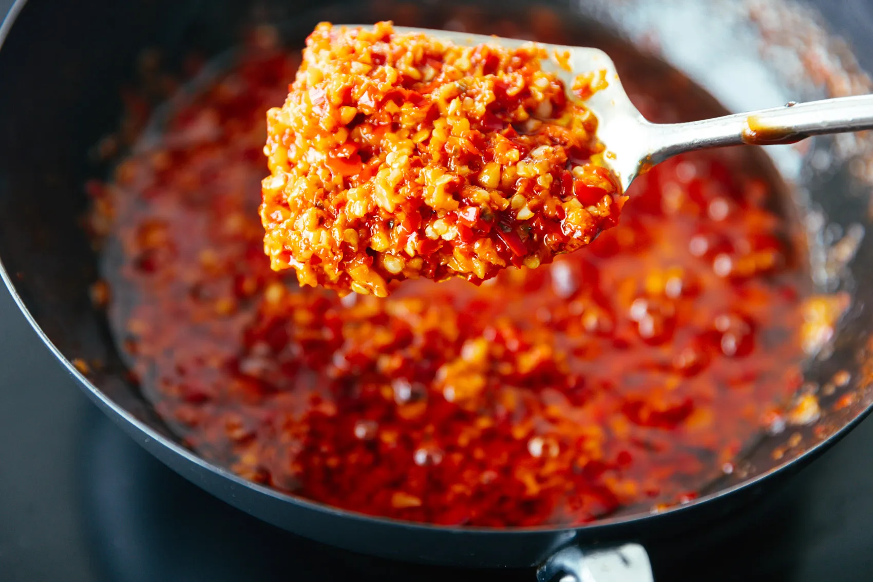 Chinese garlic chili sauce