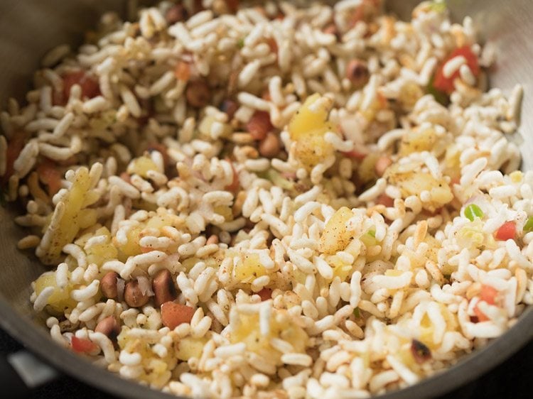 Ingredients mixed well with the puffed rice.