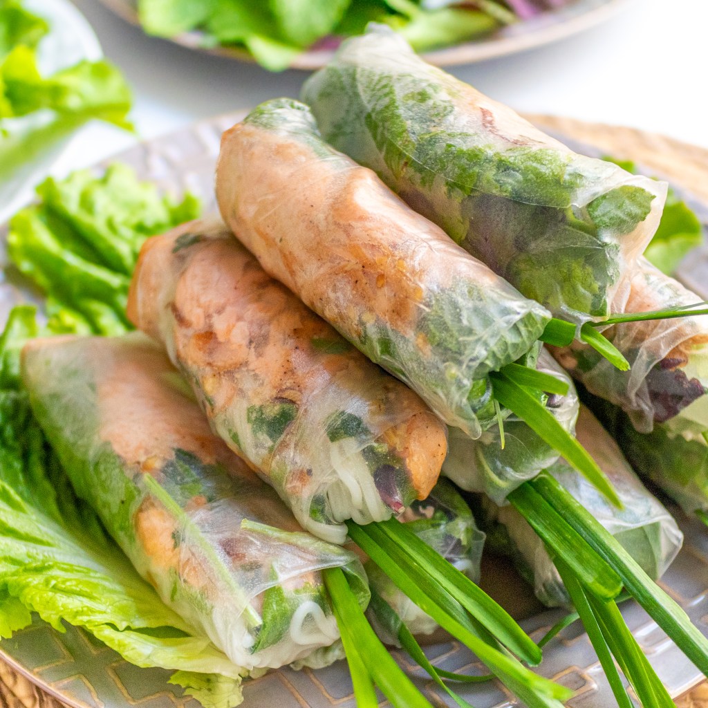 Vietnamese Salmon Spring Rolls (Gỏi Cuốn Cá Hồi)